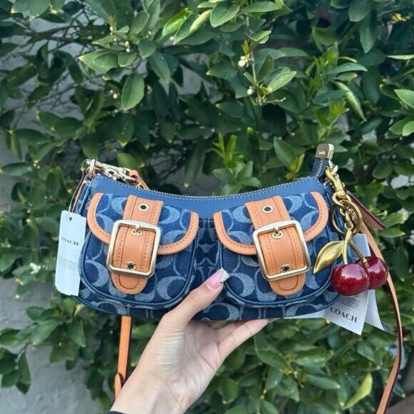 Coach Ashton Baguette Bag In Signature Canvas Denim/Brown CY700 - Picture 1 of 9